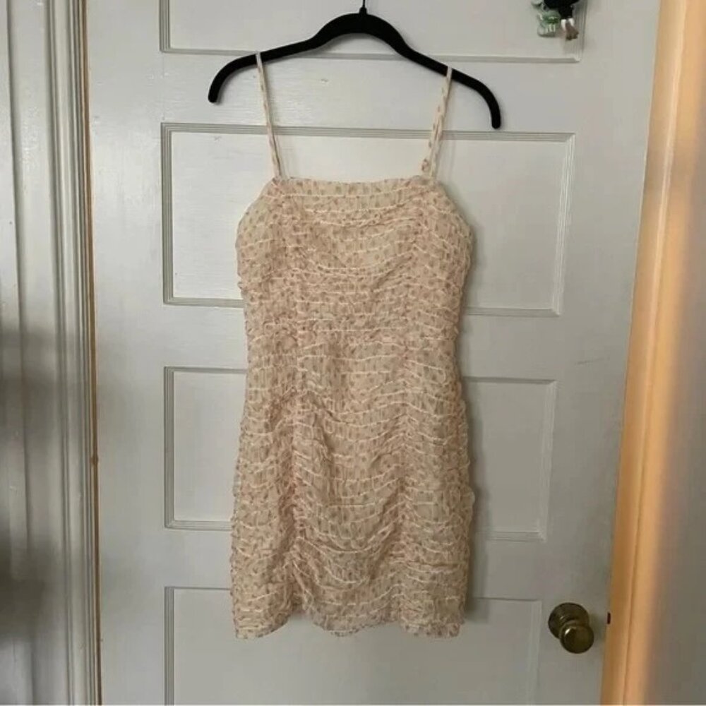 Isalis yellow polka dress size S with ruched details summer/spring dress
